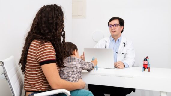 Apakah Sunat Massal Sama Efektifnya dengan Sunat Biasa? Yuk, Lakukan di Klinik Cibubur Ini