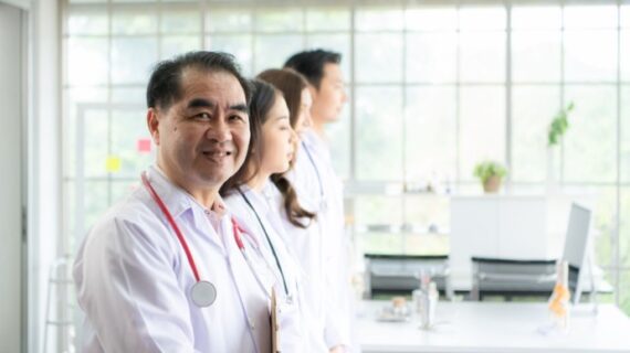 Sunat Dewasa di Usia 20 Tahun ke Atas, Aman atau Tidak?