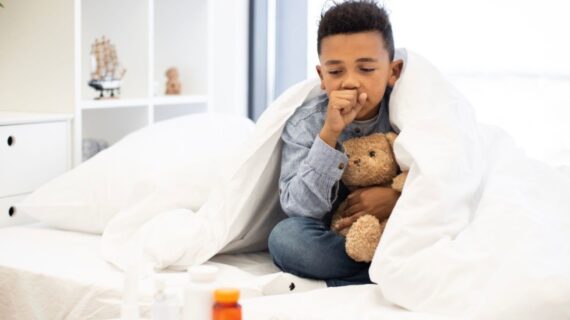 Anak Batuk Pilek, Bolehkah Disunat? Begini Penjelasan Dokter