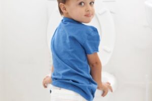 Kencing Bercabang Setelah Khitan, Normalkah? Yuk, Atasi dengan Reparasi Sunat!