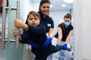 Anak Telanjur Takut Disunat? Simak Tips Afirmasi Ini, Lengkap Rekomendasi Klinik Sunat Depok Tepercaya