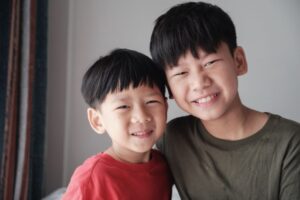 Yuk, Jadwalkan Khitan Kakak-Adik Bersamaan di Klinik Sunat Jaksel Berikut!