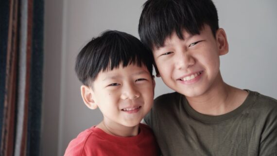 Yuk, Jadwalkan Khitan Kakak-Adik Bersamaan di Klinik Sunat Jaksel Berikut!