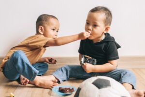 sunat adik kakak