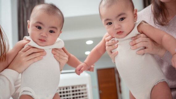 Lebih Baik Sunat Bayi atau Tunggu Anak Besar Dulu? Ini Penjelasannya