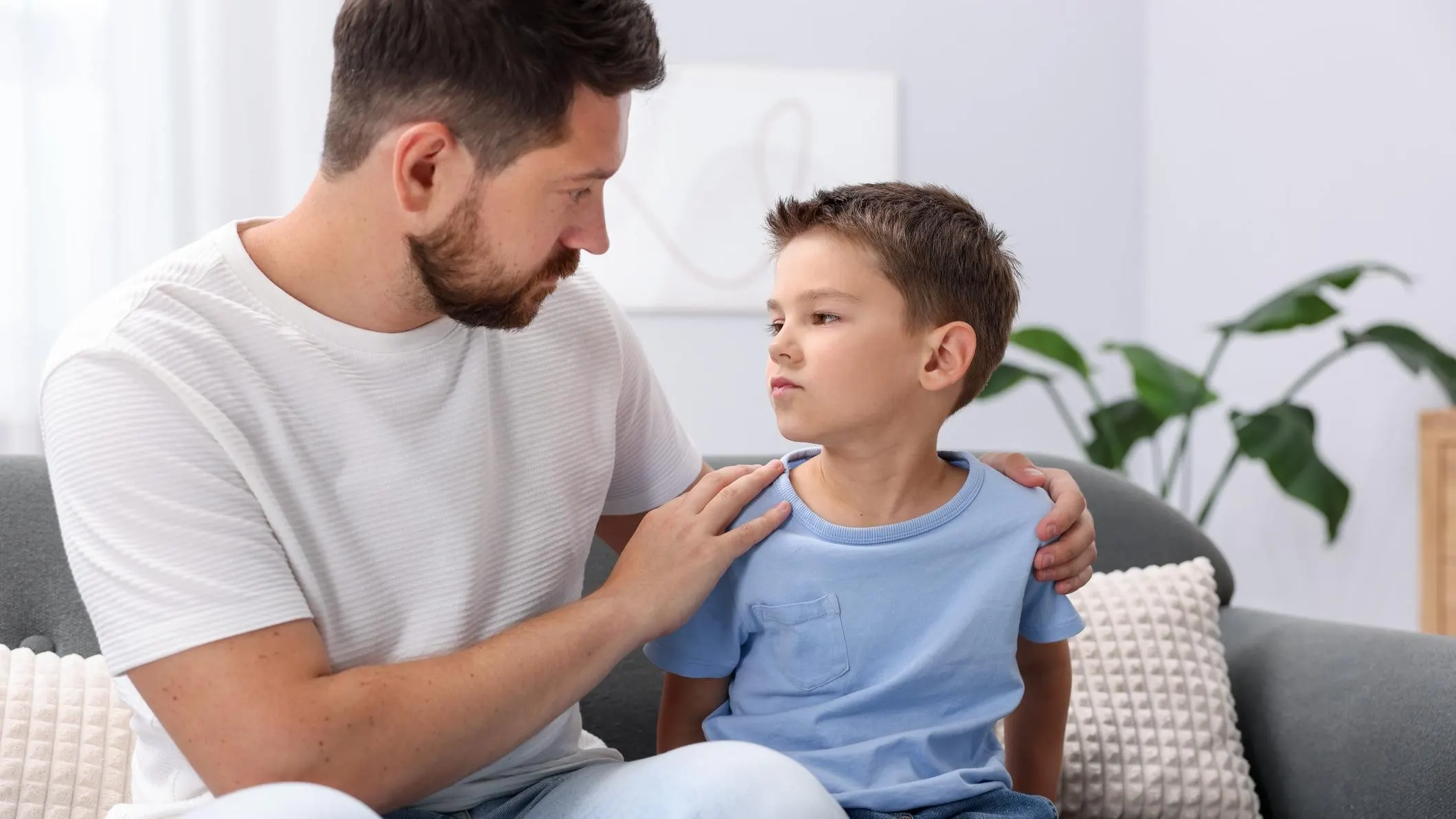 Pendampingan orang tua untuk mempersiapkan anak sebelum sunat